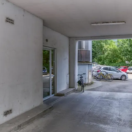 Apartment T3, 2 Chambres, Iles Verte, Proche Hopital, Parking Gratuit Grenoble