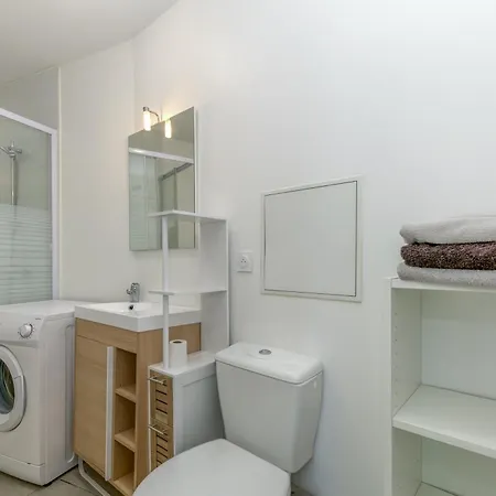Apartamento T3, 2 Chambres, Iles Verte, Proche Hopital, Parking Gratuit *