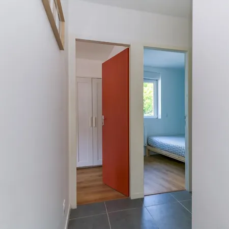 Apartment T3, 2 Chambres, Iles Verte, Proche Hopital, Parking Gratuit *